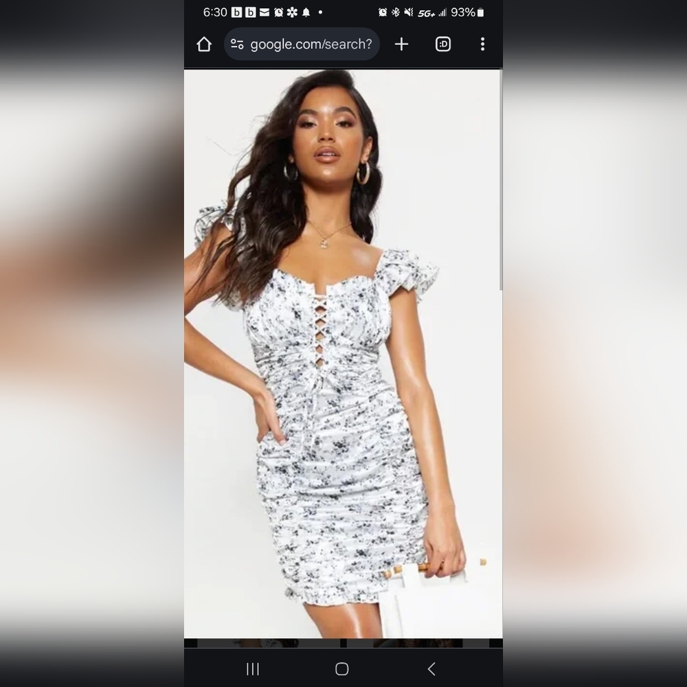 Size 4 white floral rouched dress never worn with tags
